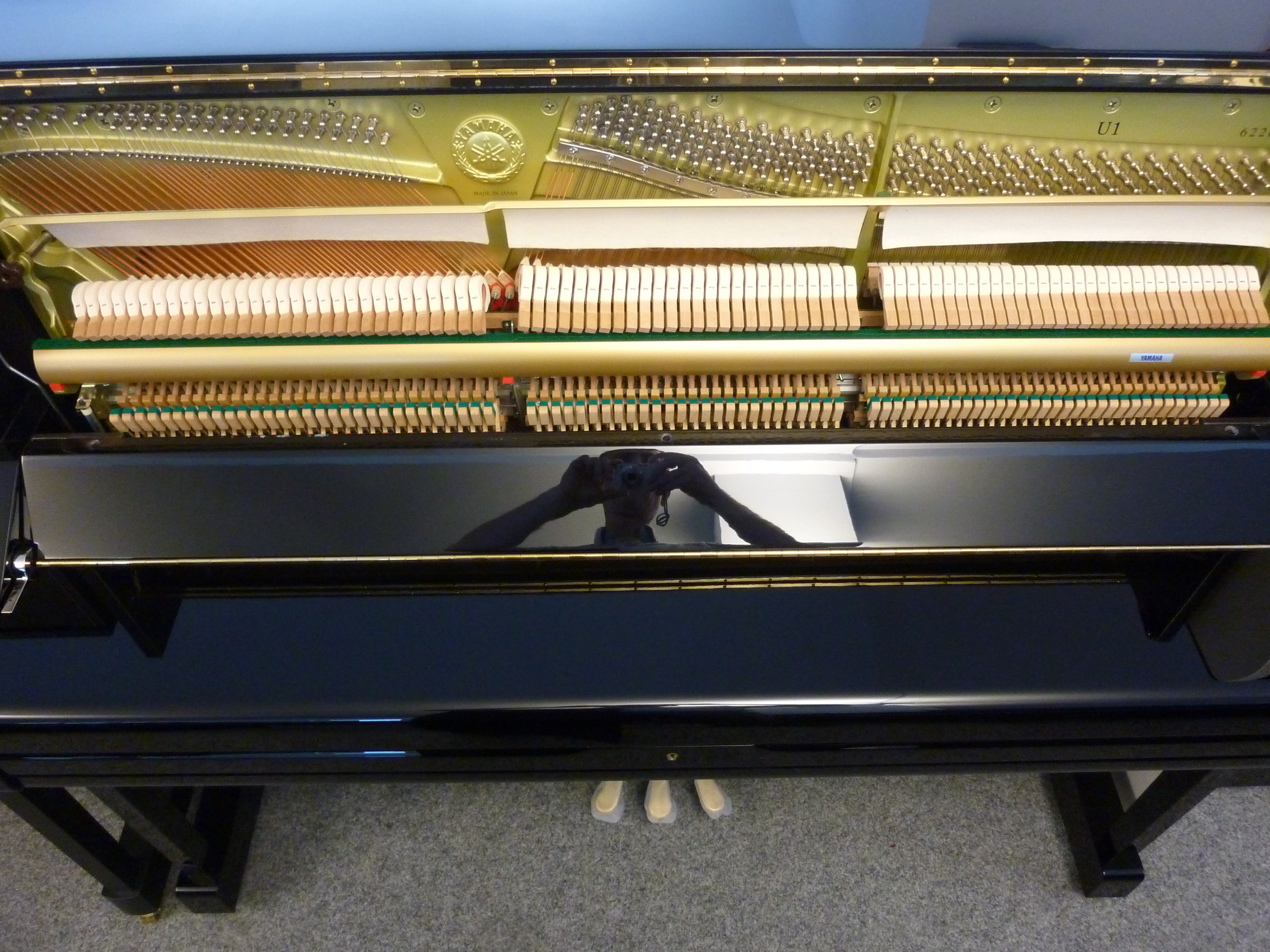 Klavier U1 (121 cm)