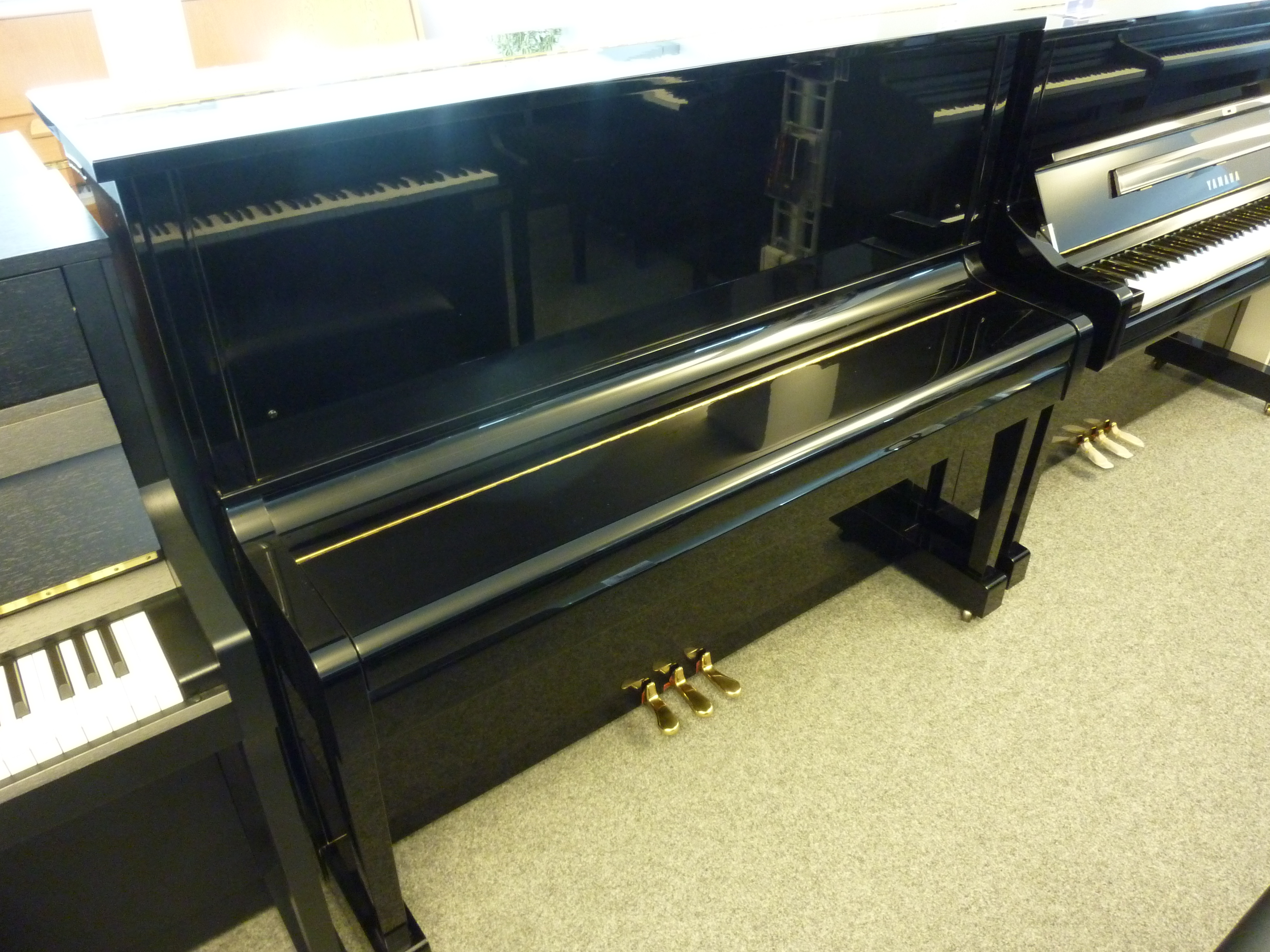 Klavier BS-10 (123 cm)